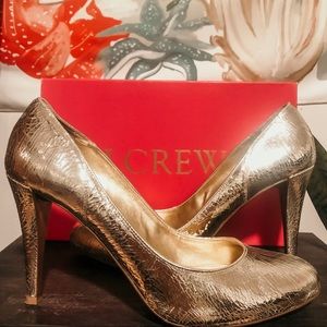 ✨ J CREW HARPER Gold Crackled Pumps ✨